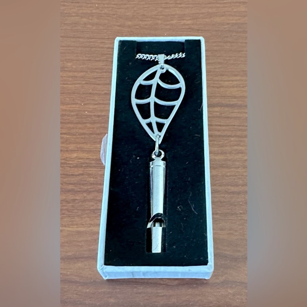 New Damsel In Defense Whistle Necklace Safety Alert Alarm Silver